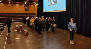 Susurluk Belediyesi Cumhuriyet Kadınları Bandosu Çalışmalarına Başladı