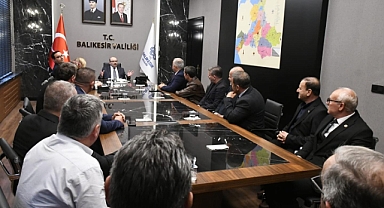 Vali İsmail Ustaoğlu, Mahalle Muhtarlarıyla Bir Araya Gelerek Bölgedeki Talepleri Değerlendirdi