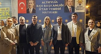 AK Parti Altıeylül İlçe Başkanlığı Halk İftarında Gönüller Bir Sofrada Buluştu