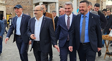 AK Parti İl Başkanı Mehmet Aydemir: “Zağnos Paşa Camii’nde Bayramın Maneviyatını Hep Birlikte Yaşadık”