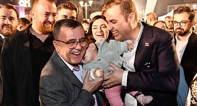 Altıeylül Ramazan'da Komşularının Yanında