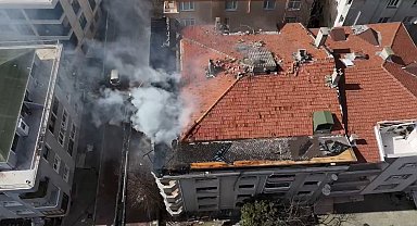 Avcılar'da korkutan çatı yangını