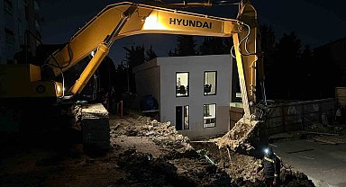 Bahçelievler'de inşaat sırasında yolda kısmi çökme yaşandı