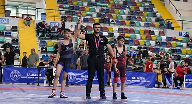Balıkesir’de Okul Sporları Güreş Küçükler Serbest Stil Grup Müsabakaları Tamamlandı