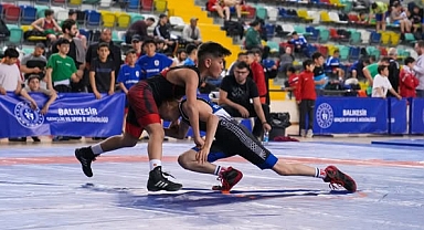 Balıkesir’de Okul Sporları Güreş Serbest Küçükler Grup Müsabakaları Başladı