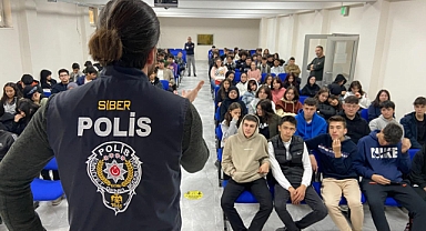 Balıkesir’de Siber Suçlarla Mücadeleye Yönelik Bilgilendirme çalışmaları Devam Ediyor