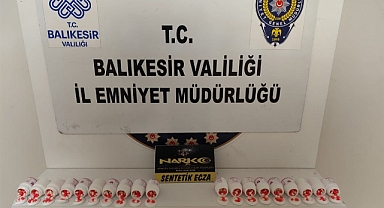 Balıkesir’de Uyuşturucuya Geçit Yok: 1.087 Sentetik Ecza Hap Ele Geçirildi