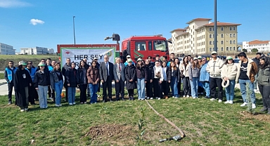 Balıkesir’de Yurt Öğrencilerinden Anlamlı Katılım: Dünya Ormancılık Günü’nde Fidanlar Toprakla Buluştu