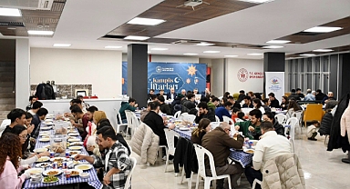 Balıkesir Gençlik ve Spor İl Müdürü Adem Özalp, Gençlerle Kampüs İftarında Bir Araya Geldi