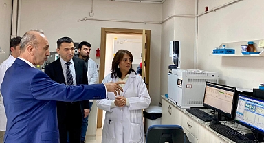 Balıkesir İl Tarım ve Orman Müdürü, Gıda Kontrol Laboratuvarı'nda Çalışmaları Yerinde İnceledi