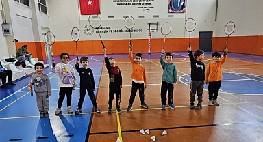 Balıkesir Karesi’de Kış Spor Okulları, Çocuklara Hem Eğlence Hem Sağlık Sunuyor