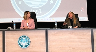 Balıkesir Üniversitesi'nde Kadınların Kamusal Alandaki Gücü Konuşuldu