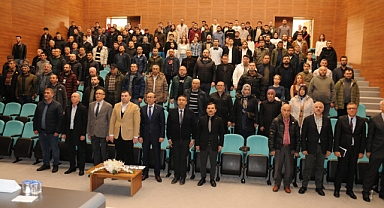 Balıkesir Üniversitesi'nde Sağmal İneklerin Beslenmesi Paneli Düzenlendi