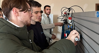 Balıkesir Üniversitesi, Öğrencilerini İleri Pnömatik Eğitimiyle Mesleğe Hazırlıyor