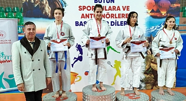Balıkesirli Judo Sporcuları, Yıldızlar Türkiye Şampiyonasında Büyük Başarı Elde Etti