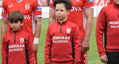 Balıkesirspor’un Minik Yıldızları, İlk Kez Seremonide Yer Aldı