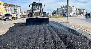 Bandırma Belediyesi, İlçede Yol Onarım ve Bakım Çalışmalarını Hızla Sürdürüyor