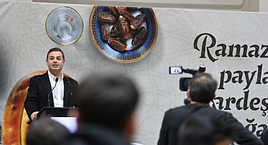 Başkan Ahmet Akın, Ramazan’ın İlk İftarını Sporcularla Açtı