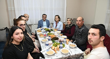 Başkan Hakan Şehirli, Sütlüce Mahallesi’nde Vatandaşlarla İftar Yaptı