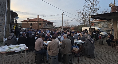 Başkan Serkan Sak, Çaygören Mahallesi'nde İftar Sofrasında Hemşehrileriyle Bir Araya Geldi