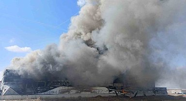 Başkent'te fabrika yangını