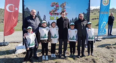 Bigadiç’te Dünya Ormancılık Günü ve Orman Haftası’nda Fidan Dikim Etkinliği Düzenlendi