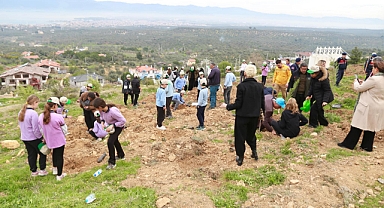 Burhaniye’de Fidanlar Toprakla Buluştu