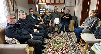 Burhaniye Kaymakamı İlyas Memiş’ten Şehit Ailelerine Taziye Ziyareti