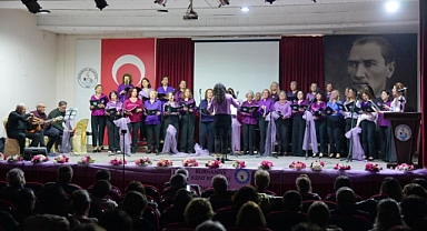 Burhaniye Kent Konseyi Kadın Korosundan Unutulmaz Bir Konser