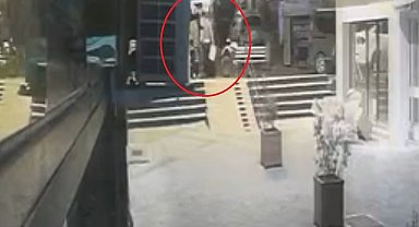 Bursa'da eşini yakmak isteyen şüpheli kamerada, "30 yıl yatarım"