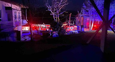 Bursa'da kereste imalathanesi alevlere teslim oldu