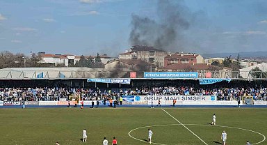 Bursaspor-Kütahyaspor maçında yangın paniği