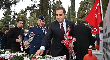 Çanakkale Zaferi'nin 110. Yılında Balıkesir Şehitliği'nde Anma Töreni Düzenlendi