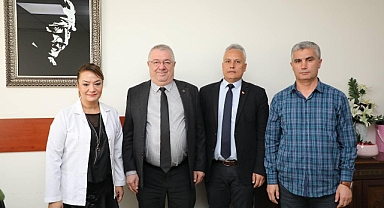 Edremit Belediye Başkanı Mehmet Ertaş, 14 Mart Tıp Bayramı’nda Sağlık Çalışanlarını Ziyaret Etti