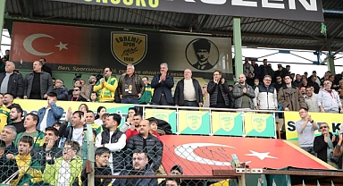 Edremit Belediye Başkanı Mehmet Ertaş, Şanlı Edro’yu Kutladı