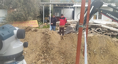 Edremit Belediyesi, Narlı Mahallesi’nde Yağmursuyu Drenaj Hattı Çalışmalarına Devam Ediyor