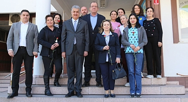 Edremit Belediyesi’nden 8 Mart Dünya Emekçi Kadınlar Günü Ziyaretleri