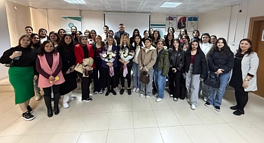 Edremit Sivil Havacılık Yüksekokulu’nda ‘Dünya Havacı Kadınlar Haftası’ Etkinliği Düzenlendi