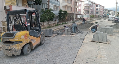 Edremit'te Doğalgaz Çalışmaları Sonrası Yol Onarım Çalışmaları Devam Ediyor