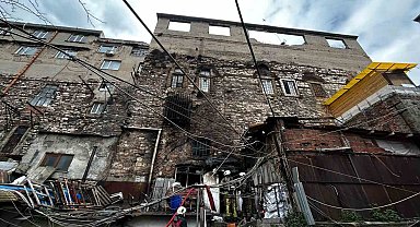 Fatih'teki tarihi Nasuriye Han'da yangın paniği