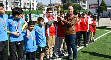 Futbol Tutkunları Gömeç Kaymakamlık Kupası’nda Buluştu