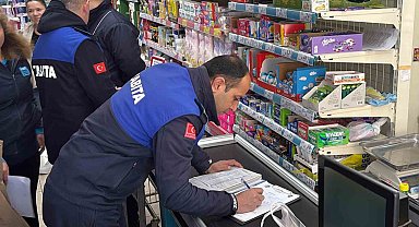 Gemlik'te marketlere denetim: 25 tarihi geçmiş ürün tespit edildi