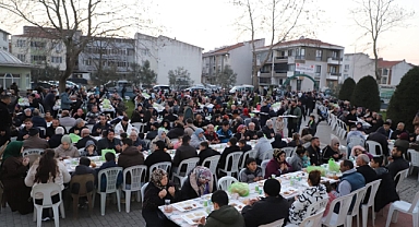 Gönen Belediye Başkanı İbrahim Palaz, 100. Yıl Mahallesi Gençlerinin İftarına Katıldı