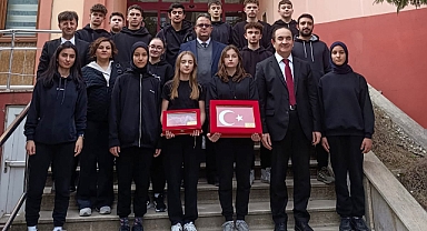 Gönen’de Kutsal Emanetlerin Devir Teslim Töreni Gerçekleştirildi