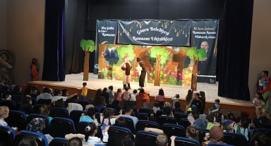 Gönen’de Ramazan Etkinlikleri Kapsamında Minik Dostlar İçin Özel Bir Çocuk Tiyatrosu Sahneledi