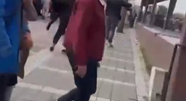 Göstericiler Espressolab'a saldırdı: Çıkan arbedede sandalyeler havada uçuştu