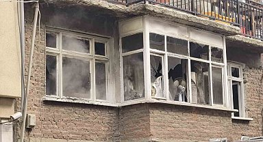 İnegöl'de 2 katlı ev alevlere teslim oldu