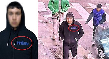 İstanbul'da çaldıkları cep telefonunu satıp taksi parasını ödediler: Çocuk hırsızlar kamerada