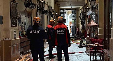 İstiklal Caddesi'ndeki tarihi Suriye Pasajı'nda yangın paniği