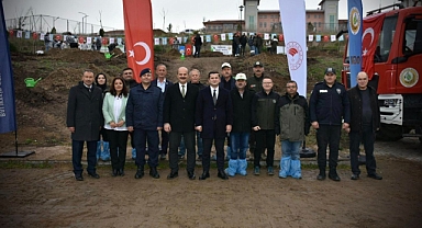 İvrindi Orman İşletme Müdürlüğü, Orman Haftası Kapsamında Fidan Dikim Programı Düzenledi
